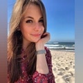 dating in santa barbara with 35 years old blonde woman